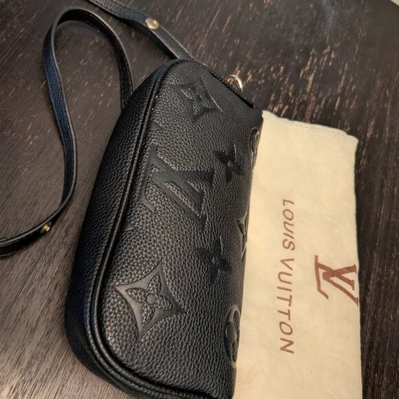 LOUIS VUITTON Ivy Monogram Imprint Leather Shoulder/Crossbody Purse - Picture 3 of 12